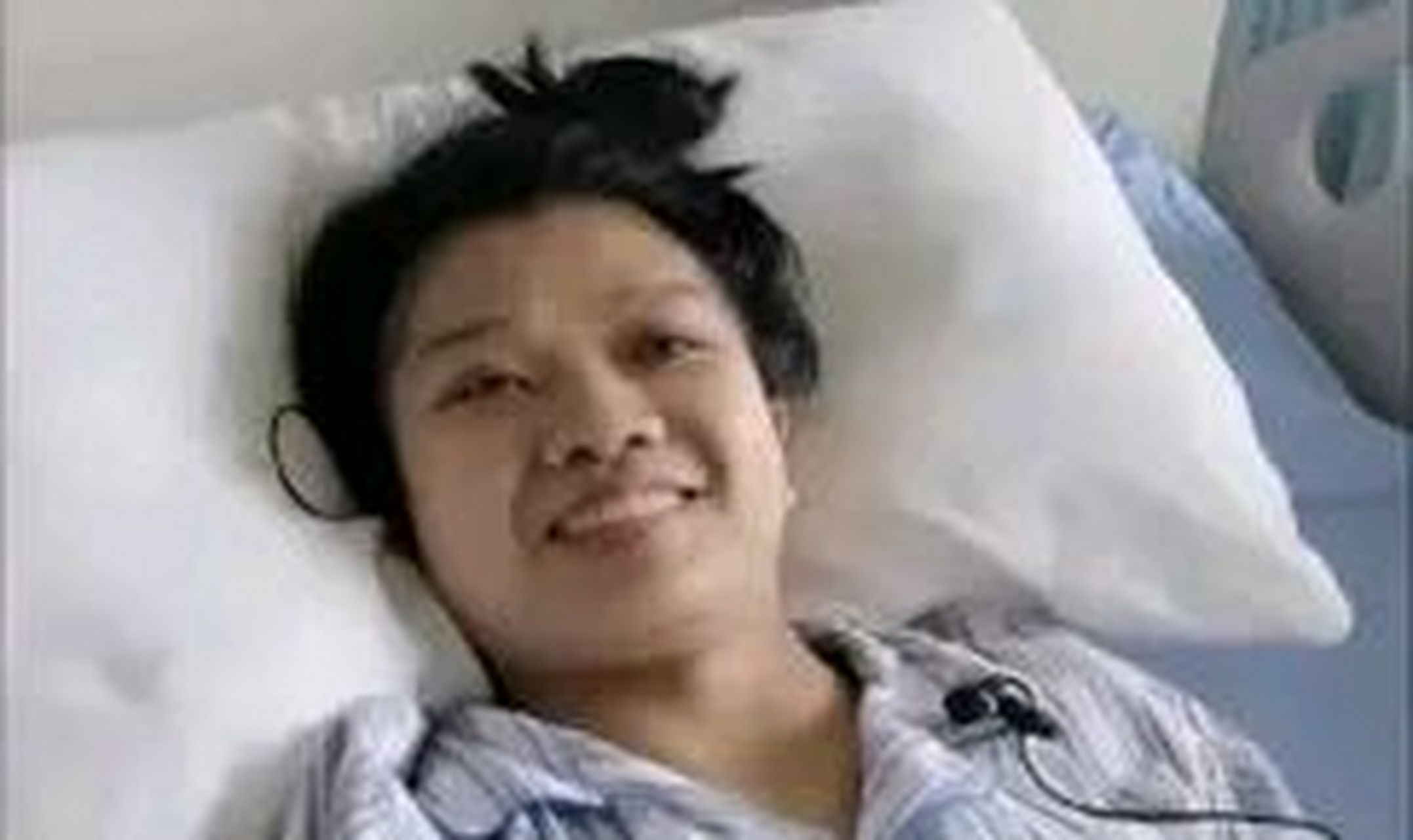 河南女孩丹丹体内竟有上千颗肿瘤,密密麻麻如"泡泡"般的瘤子,让她痛得