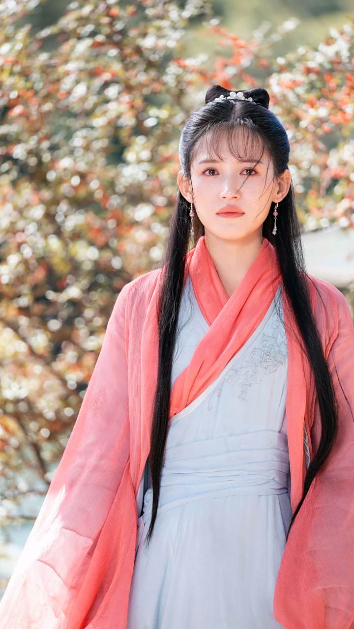 古典气质美女苏青,古装扮相楚楚可怜的样子