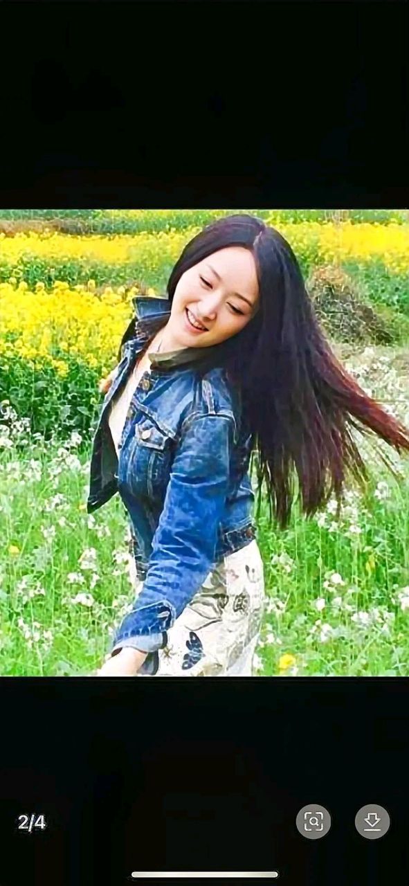 老公名字叫鲍毅,是著名演员包国安的儿子,鲍国安曾出演过《三国演义》