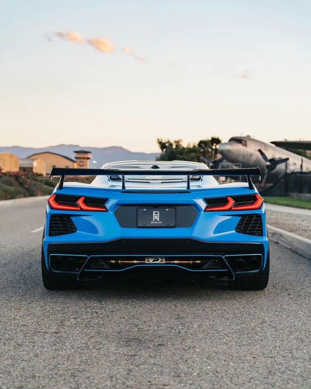 美系肌肉车大v8的雪佛兰 克尔维特c8