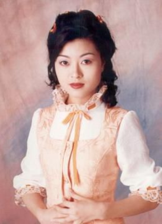 黄瑷瑶
