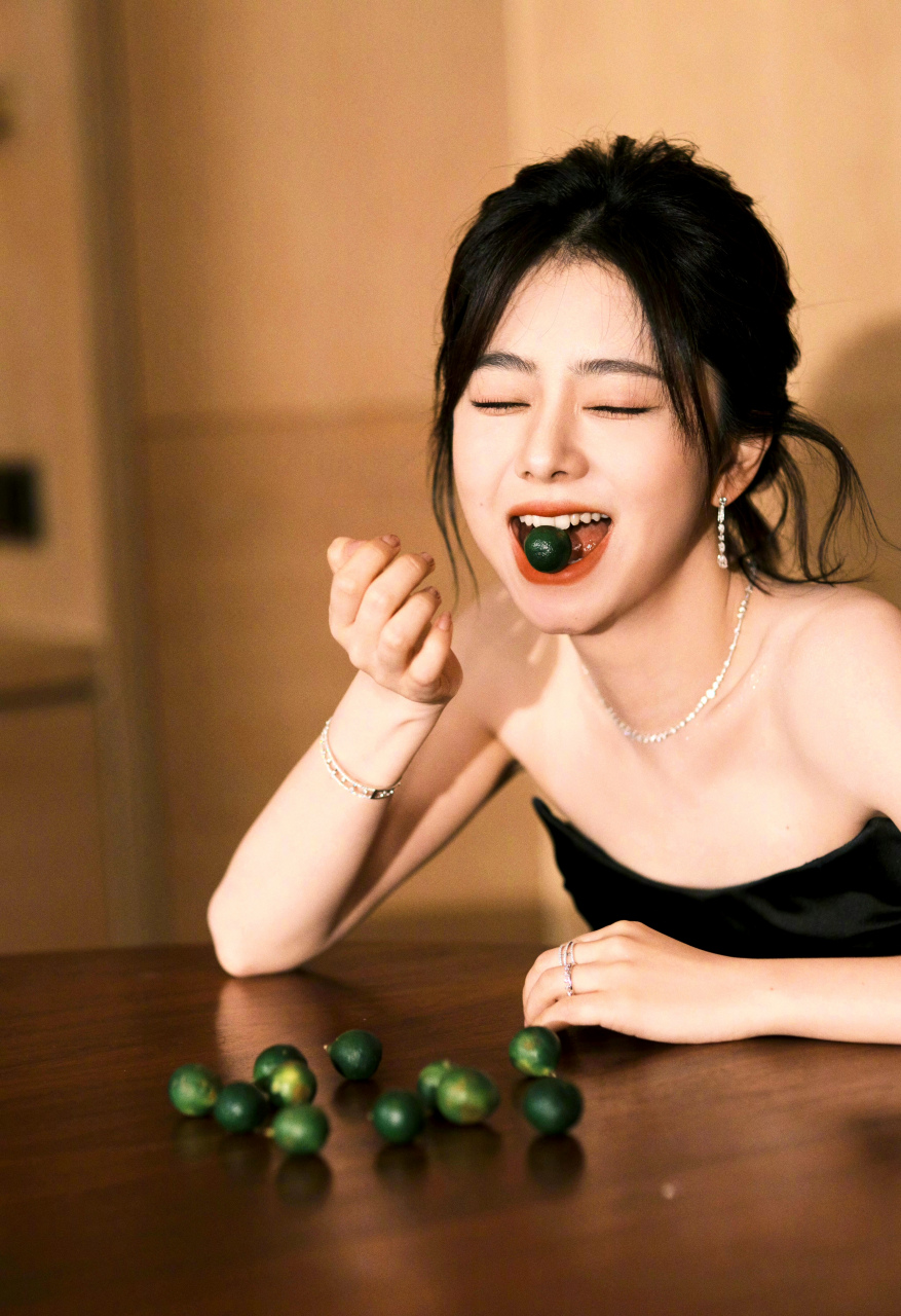 又是被谭松韵美到的一天!