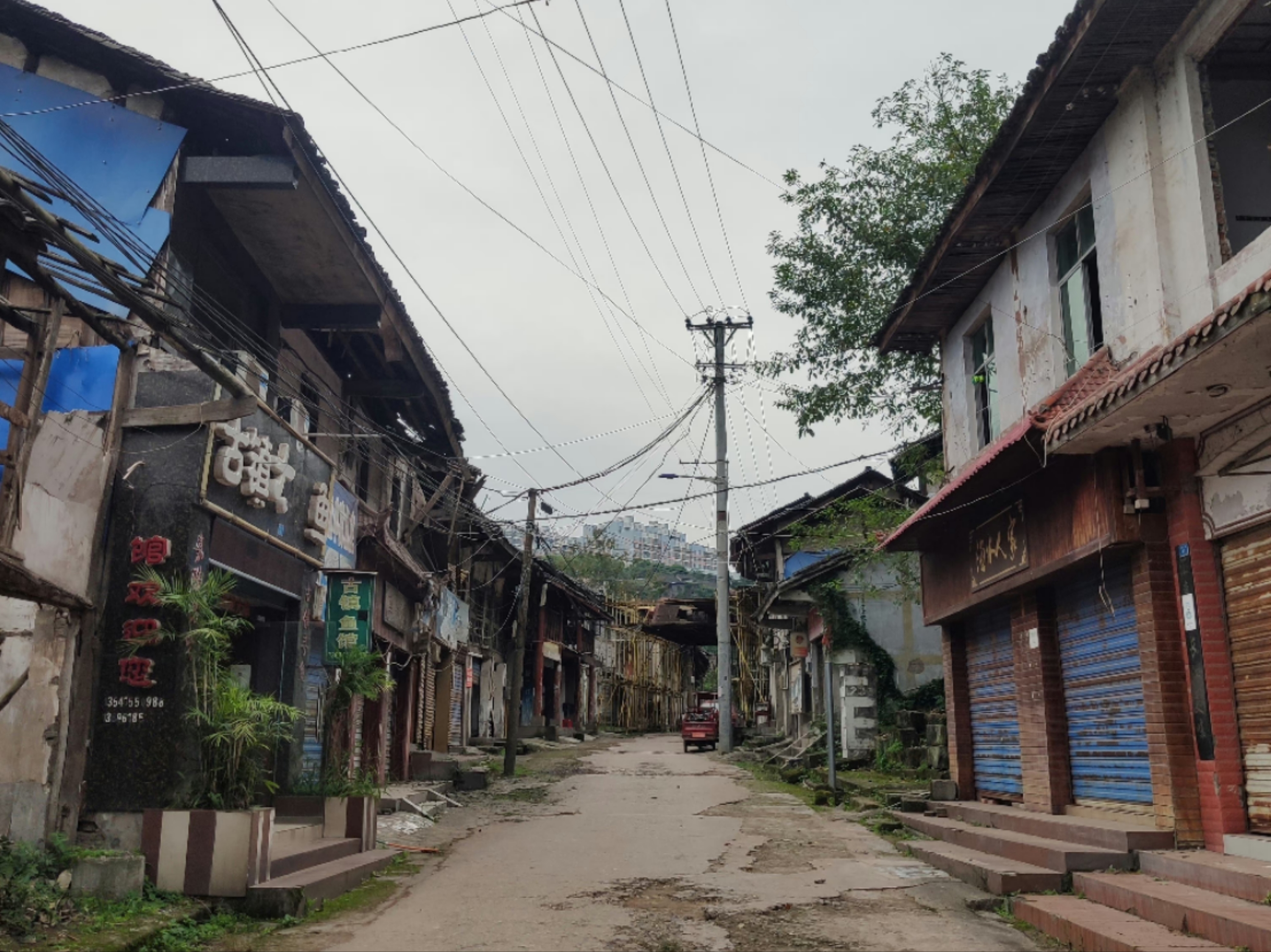 在广安武胜有座落败的小镇,曾是武胜县治所在地,如今将面临消亡