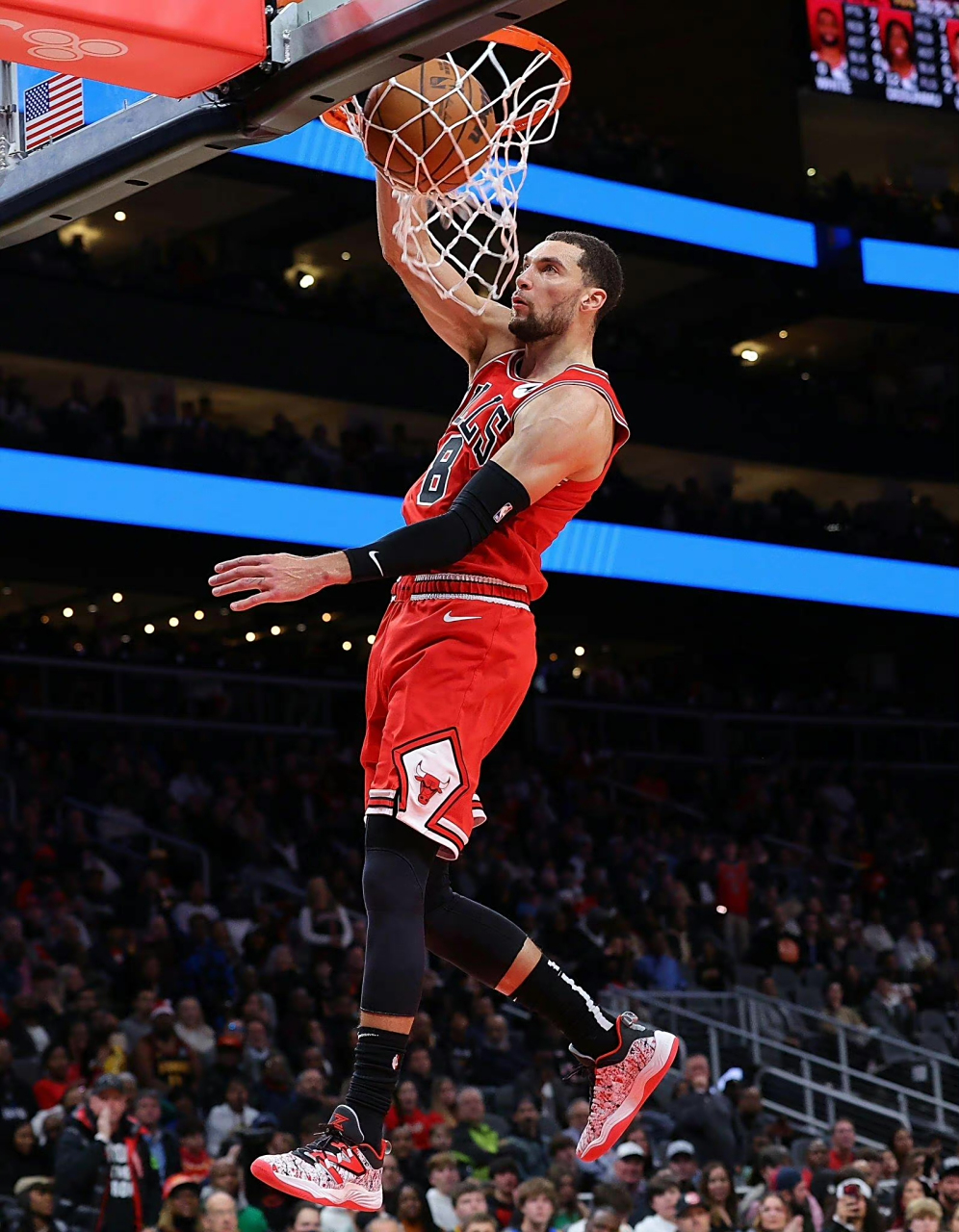 扣篮王拉文:芝加哥公牛队