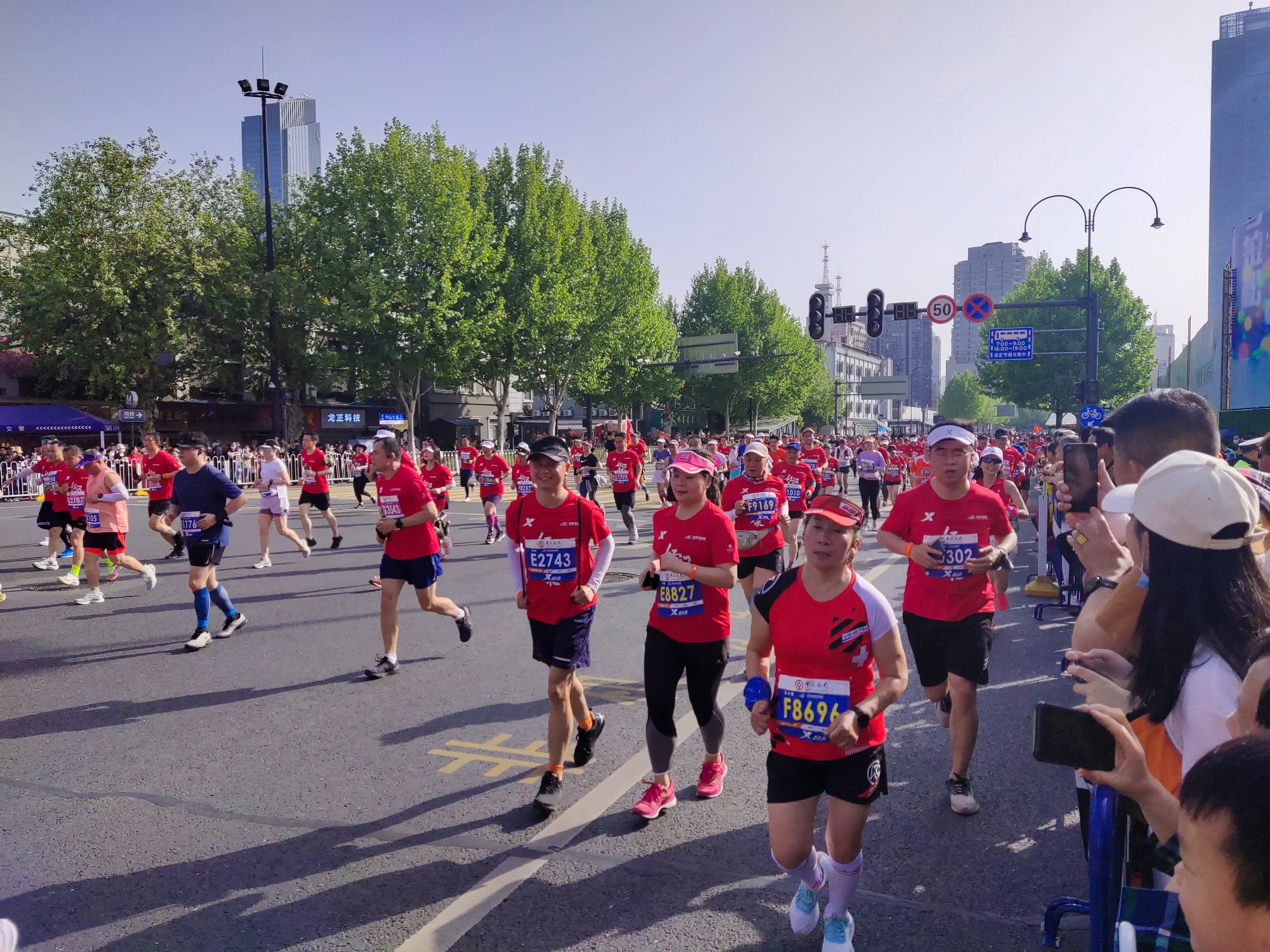 武汉马拉松现场照片