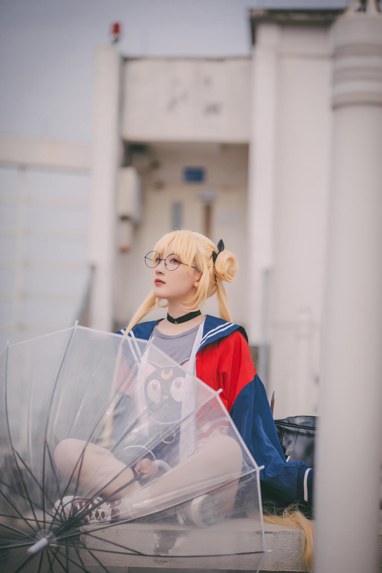 「美少女战士」cos:穿棒球服,戴黑框眼镜的月野兔你看过吗?