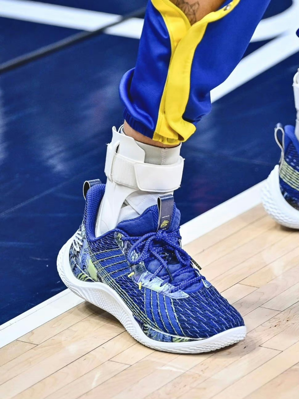 球鞋:斯蒂芬·库里