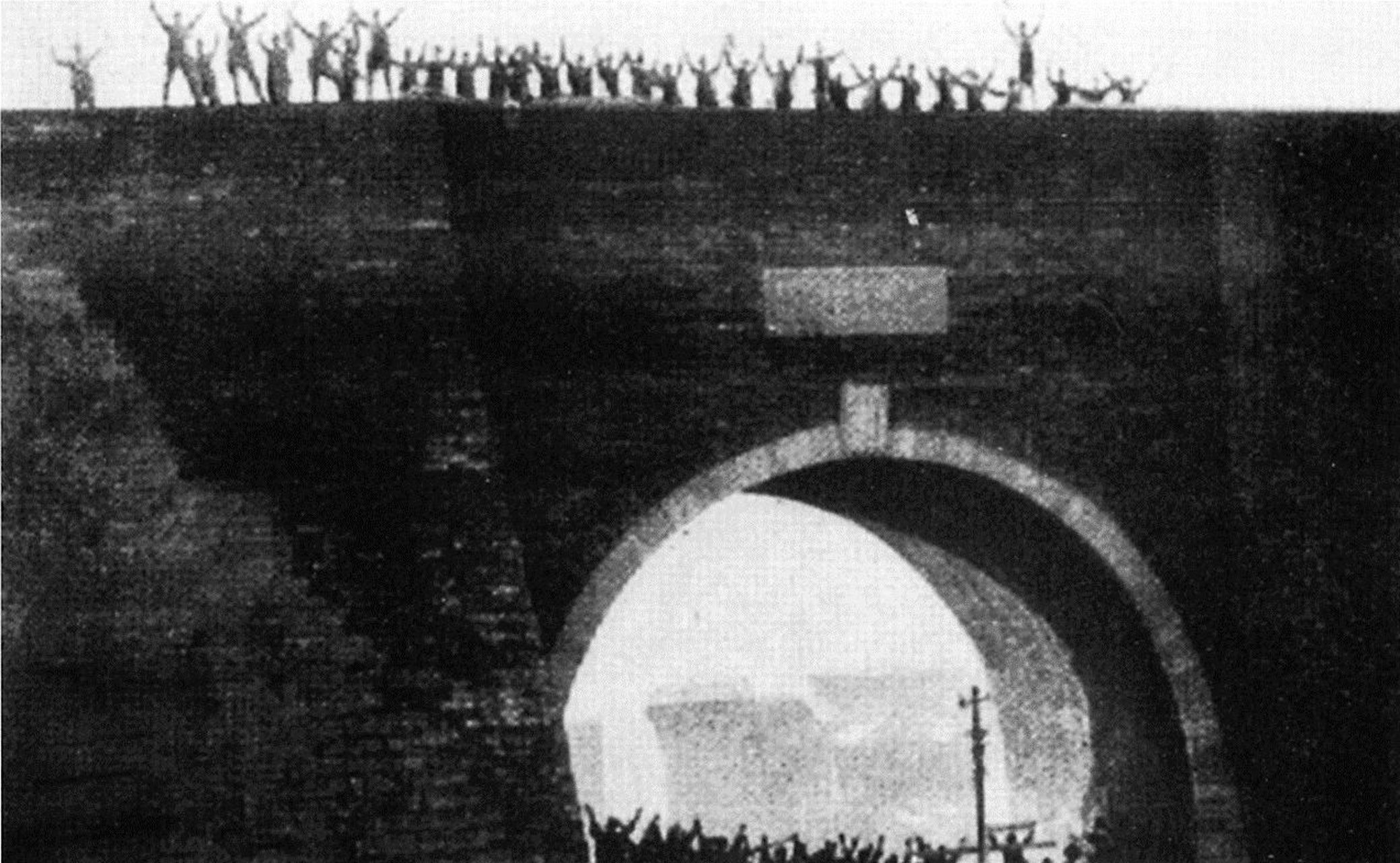 1937年12月13日,南京沦陷的一幕令人痛心.