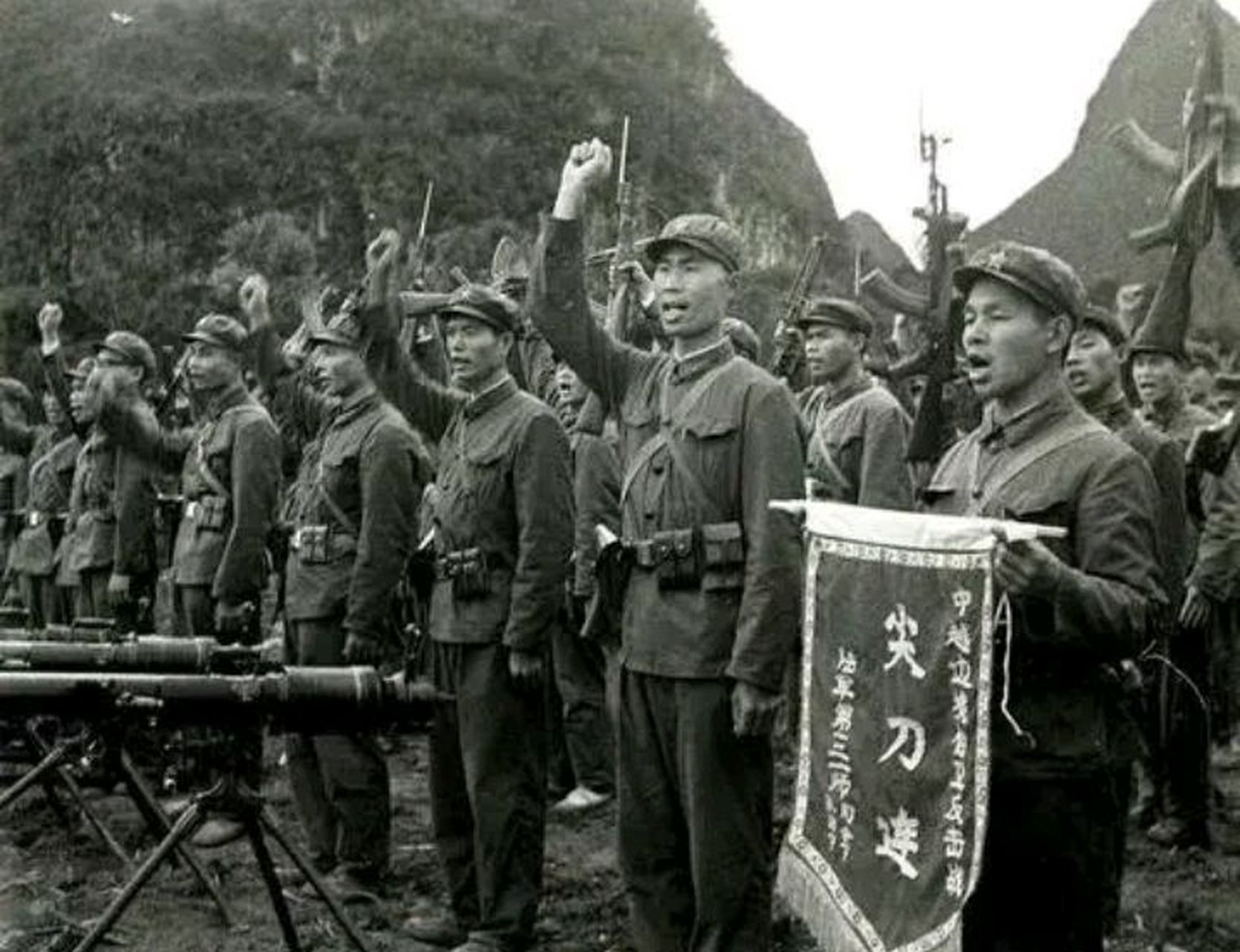 曹从连,安徽淮北人,1947年入伍,先后参加了淮海战役,渡江战役,解放大