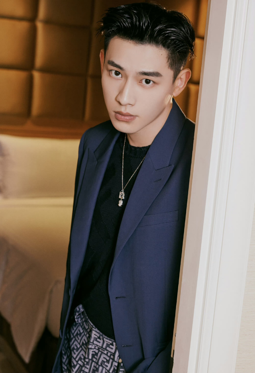 气质男孩#帅哥# #时尚穿搭# #摄影