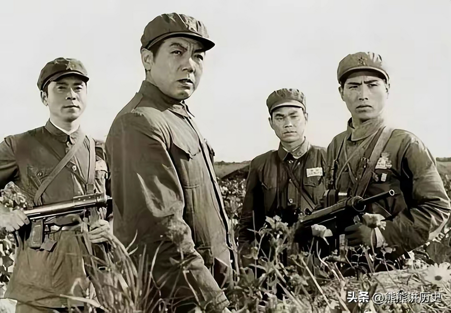 解放战争时期的四大野战军,各军的人员编制是不一样的.