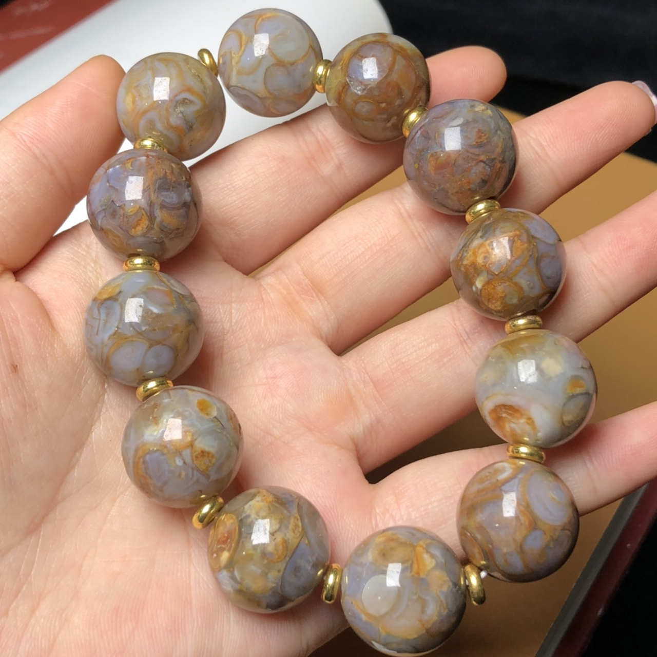 藏区回流老矿法螺手链 尺寸:18毫米*12颗 一颗可以改变运势的神圣天珠