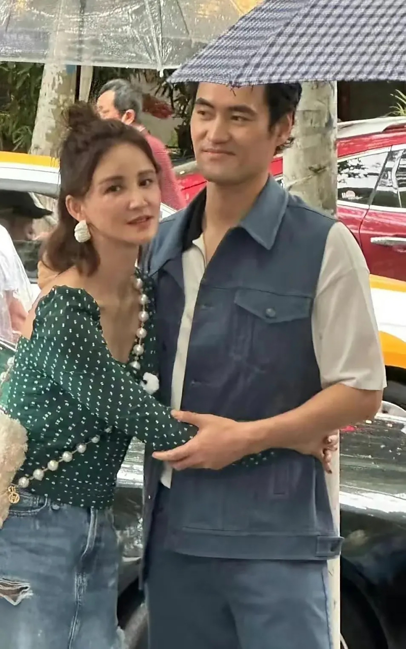 看到张歆艺的这组照片,我瞬间不想减肥了!