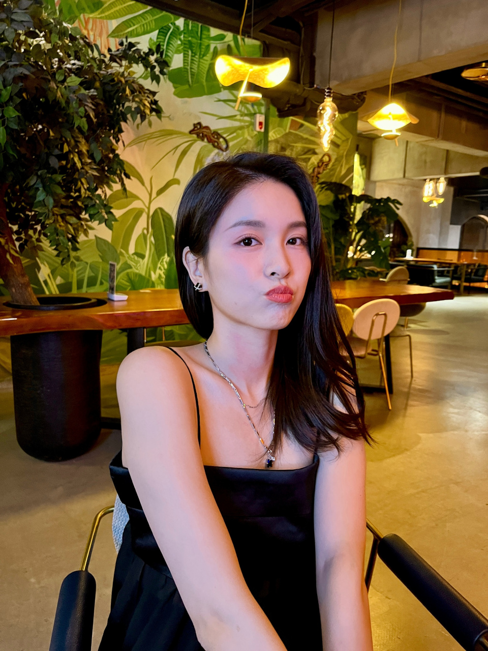 演员杨雪儿,时尚性感气质棒