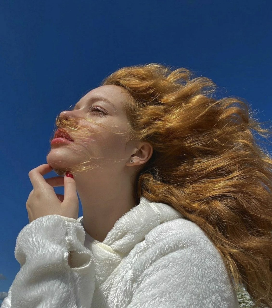 超级好看的欧美女模,氛围感满满#欧美女神# #美女# 女生头像