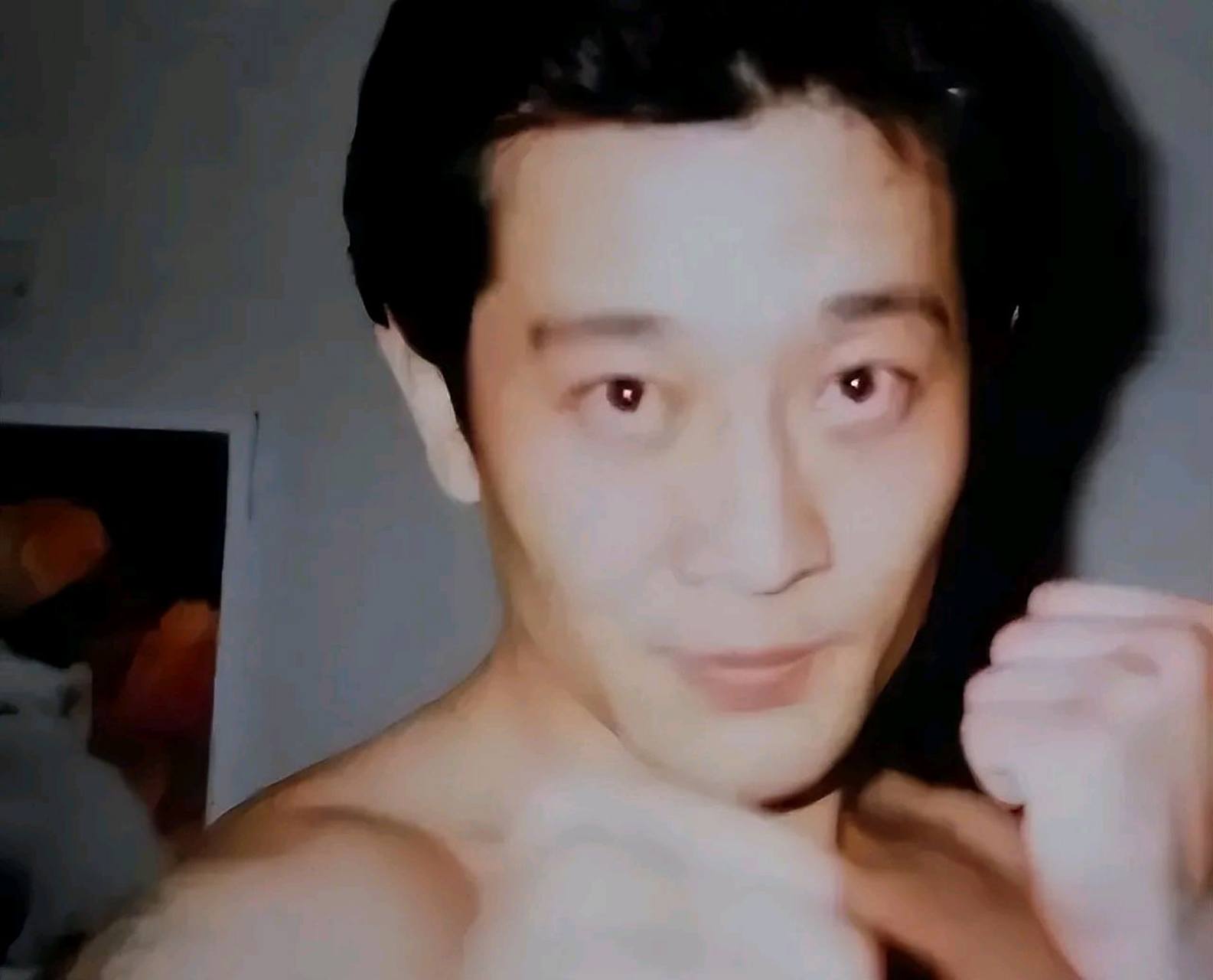 1996年,京城第一小混混白小航,在点歌台闹事,向华强警告白小航不要