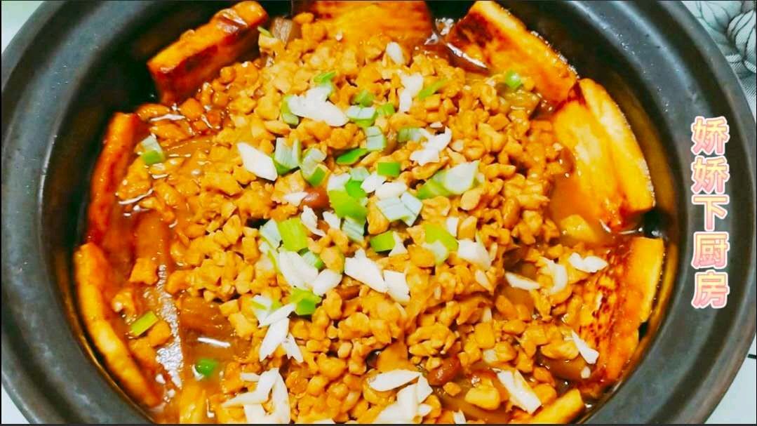 农村媳妇分享茄子炖土豆好吃做法,美味下饭比红烧肉还好吃,收藏