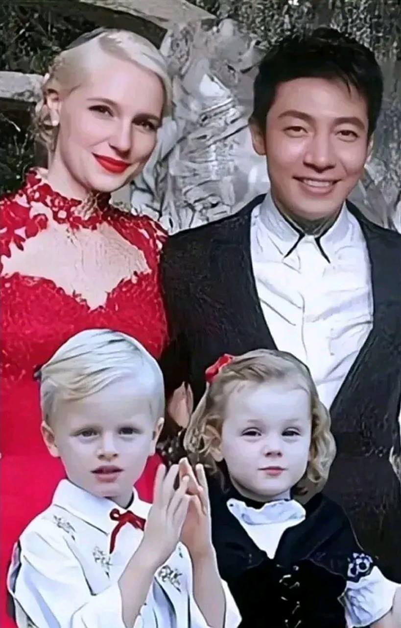 两个孩子跟撒贝宁一点都不像,撒贝宁长的也很英俊,但龙凤胎两个宝宝