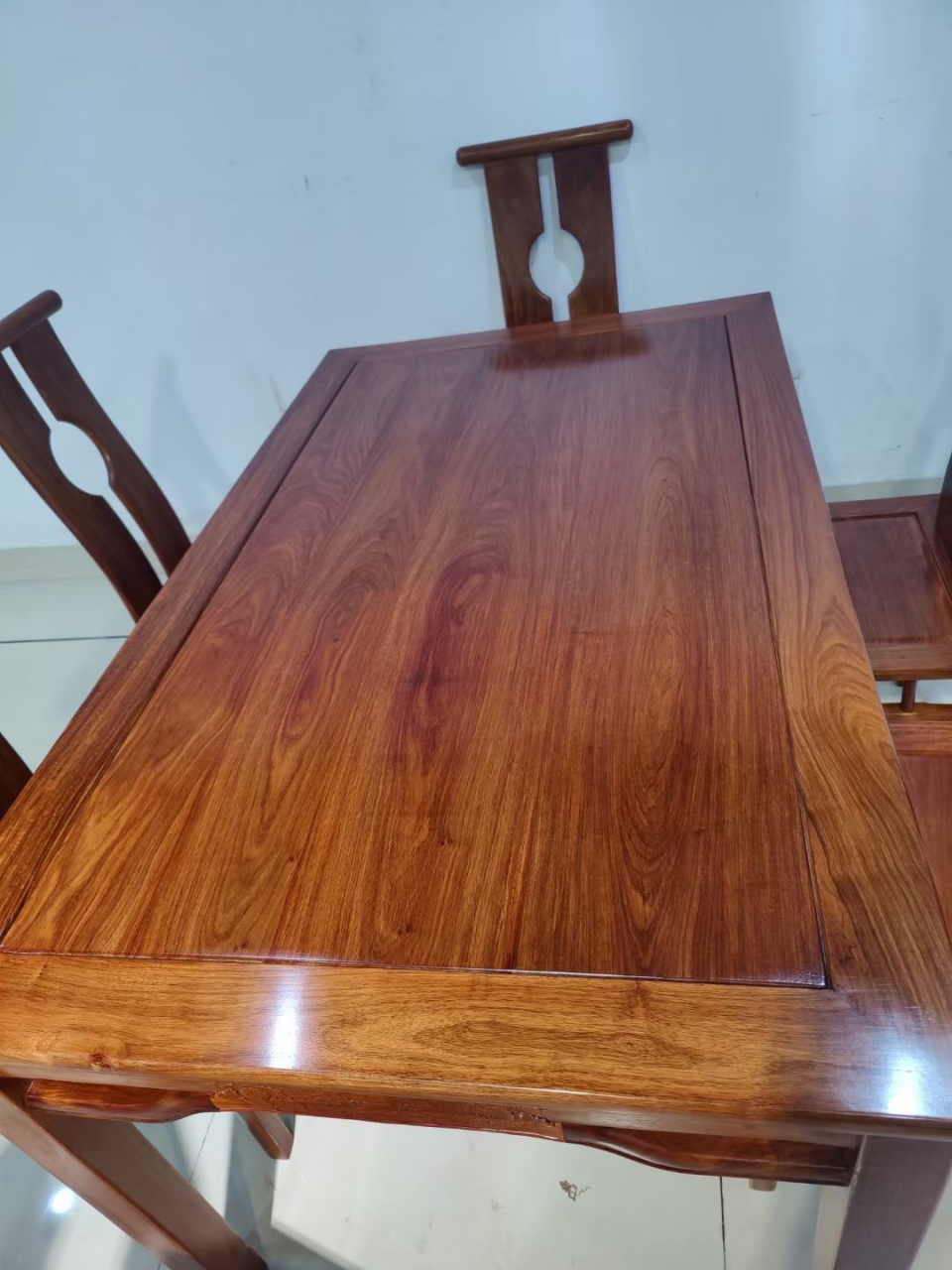 马里刺猬紫檀西餐台成品6000