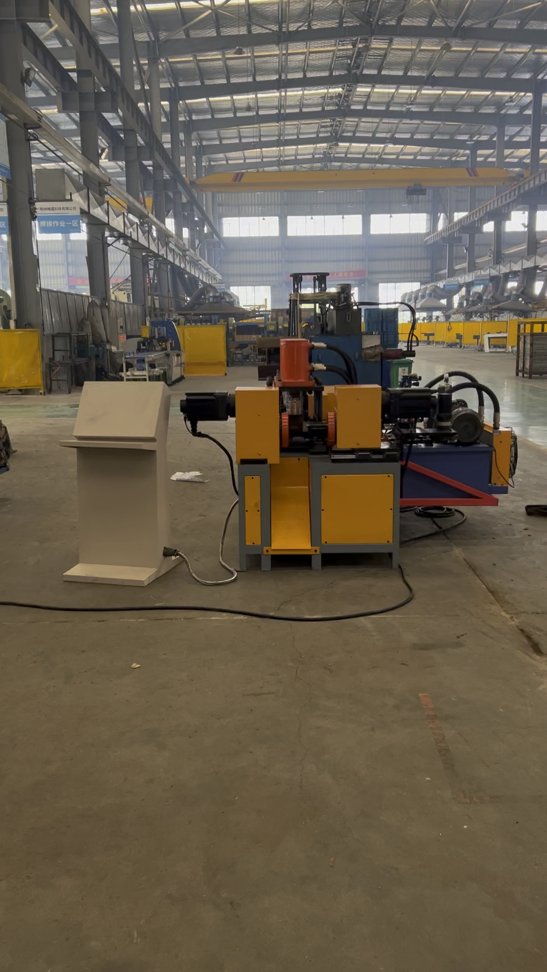 全自动扁铁抱箍机浙江杭州光伏电力科技有限公司指导-度小视