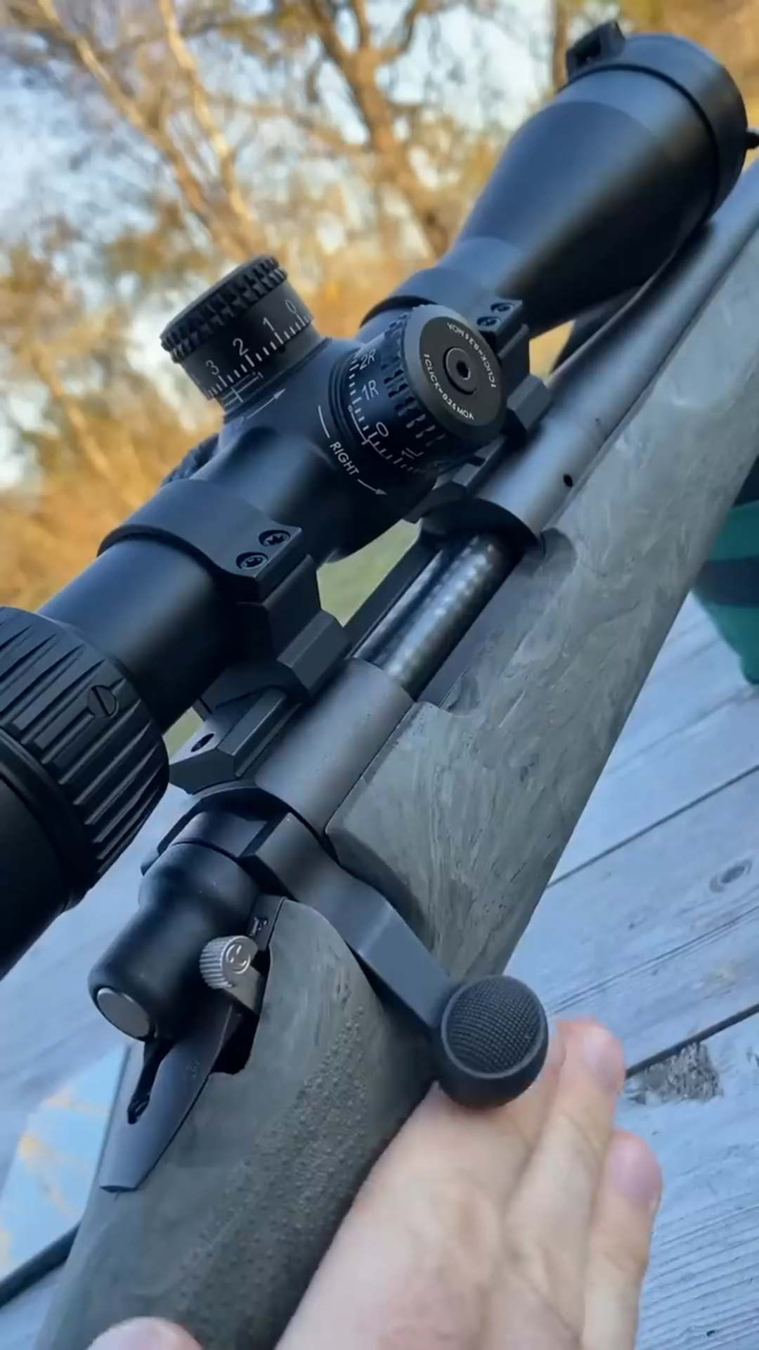 试射雷明顿m700,这是一款无论军方,警方,猎人均认可的高精狙击步枪