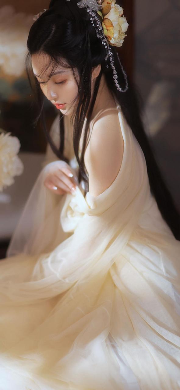 柔若无骨,撩人心怀!#美少女# #古风# #壁纸#