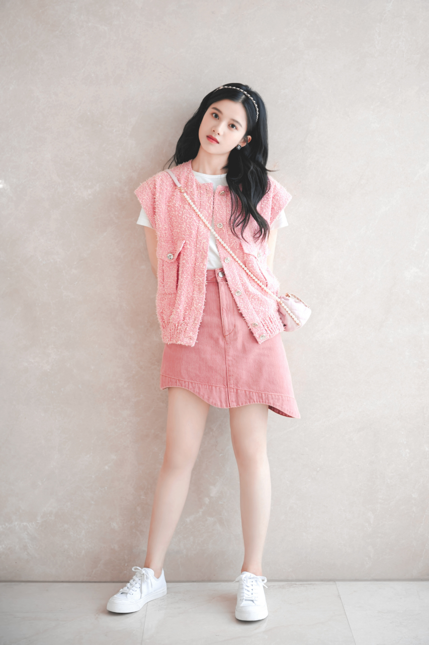 张婧仪这个腿真的好真实!