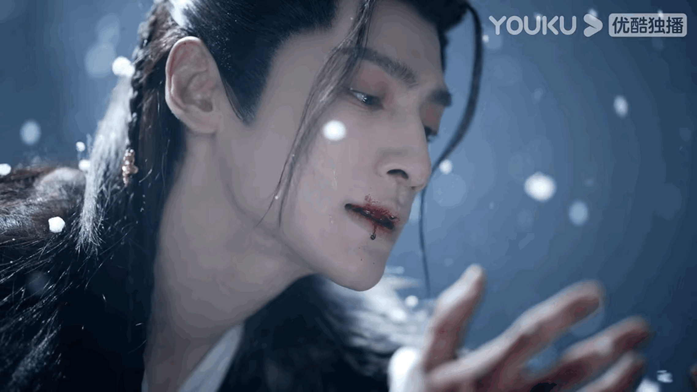 罗云熙哭戏好绝,让人心疼#长月烬明