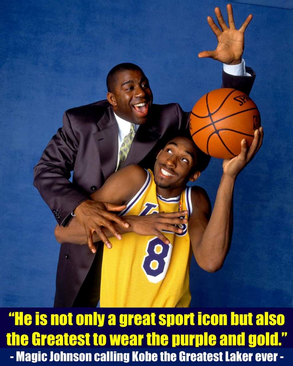 029497在科比2016年告别赛之前,魔术师约翰逊为黑曼巴发表了