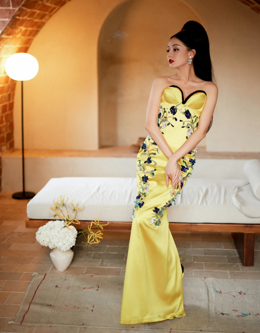 迪丽热巴,最新出席活动,美照来袭,好身材性感女神,丰满迷人,前凸后翘