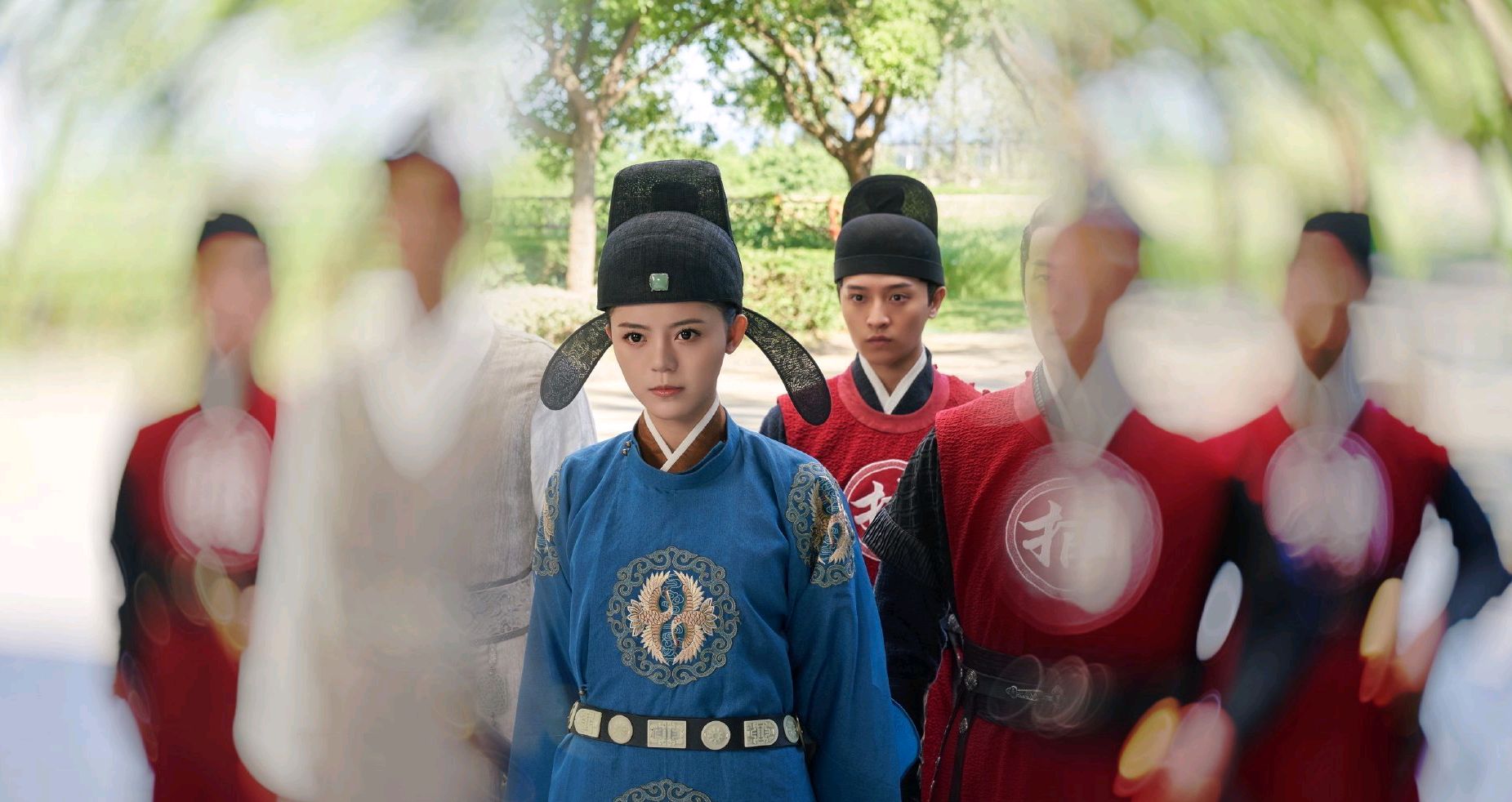 古言探案短剧《危险良人》开播,轻松搞笑一夏