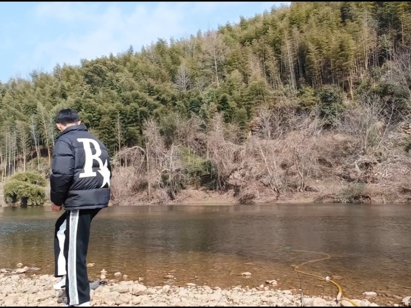 年年到此日,瀝酒拜街中