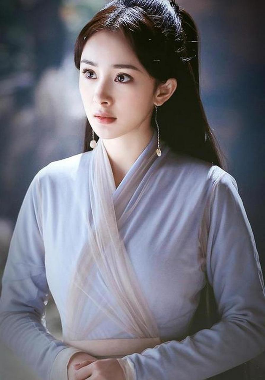 一个杨紫,一个杨幂,还有赵丽颖 只要这三个人出战古偶仙侠,整个剧圈如