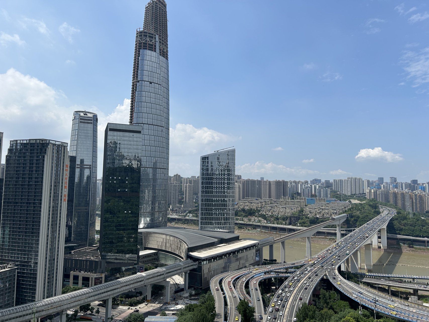 你知道重庆的第一高楼是在哪里吗?叫什么名字呢?