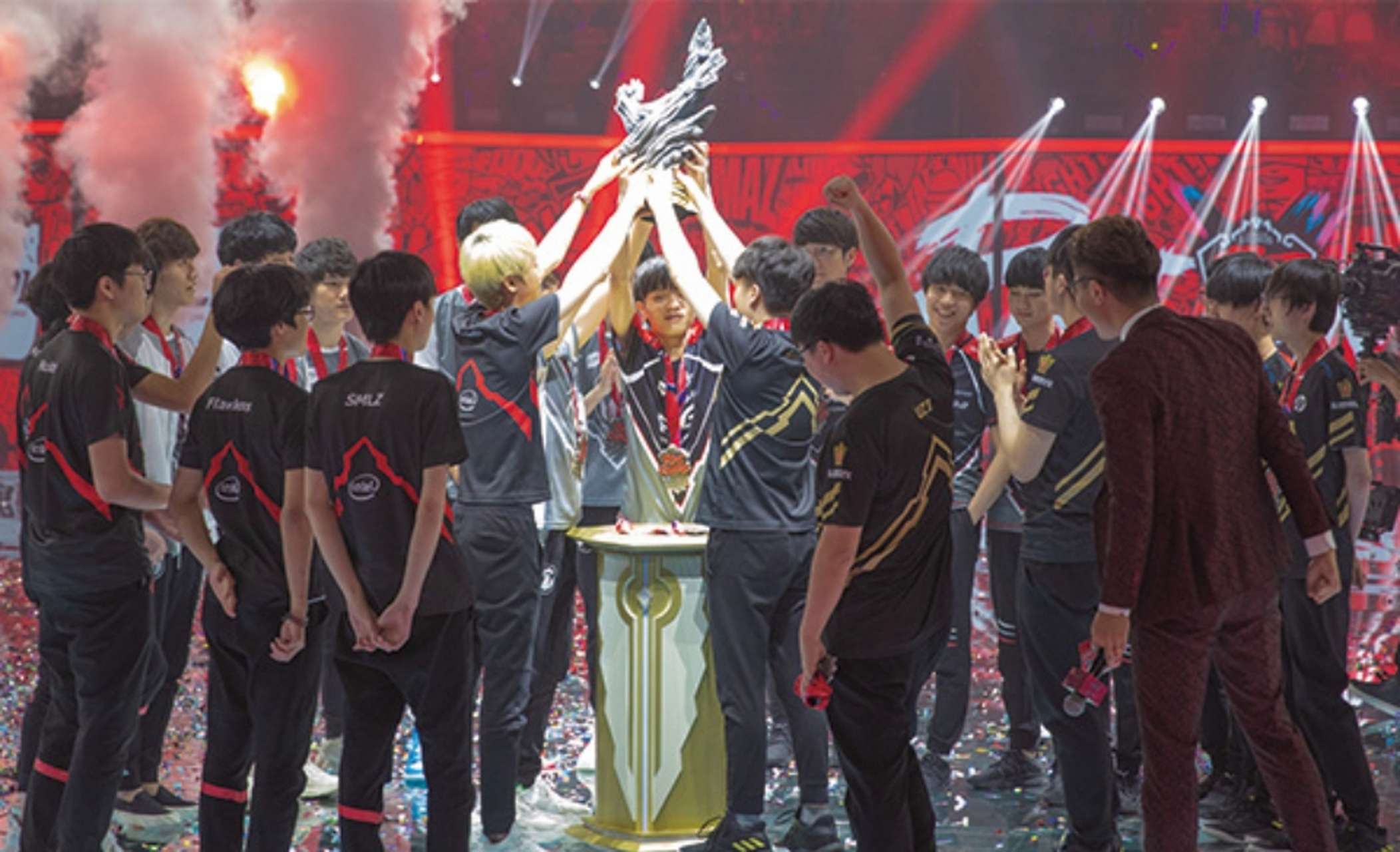 冷知识:lpl十大选手名单曾一起位lpl拿下2018年洲际赛冠军!