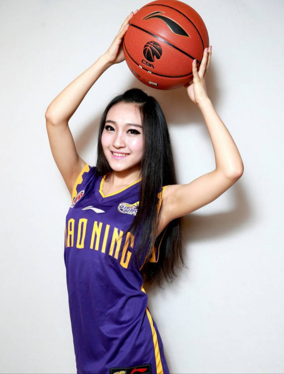 我们辽宁男篮的啦啦队也是很漂亮的! #辽宁男篮