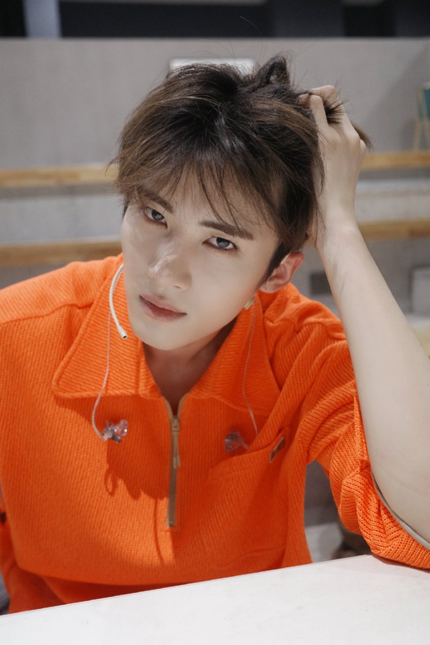 新晋男神——闫桉#娱乐明星