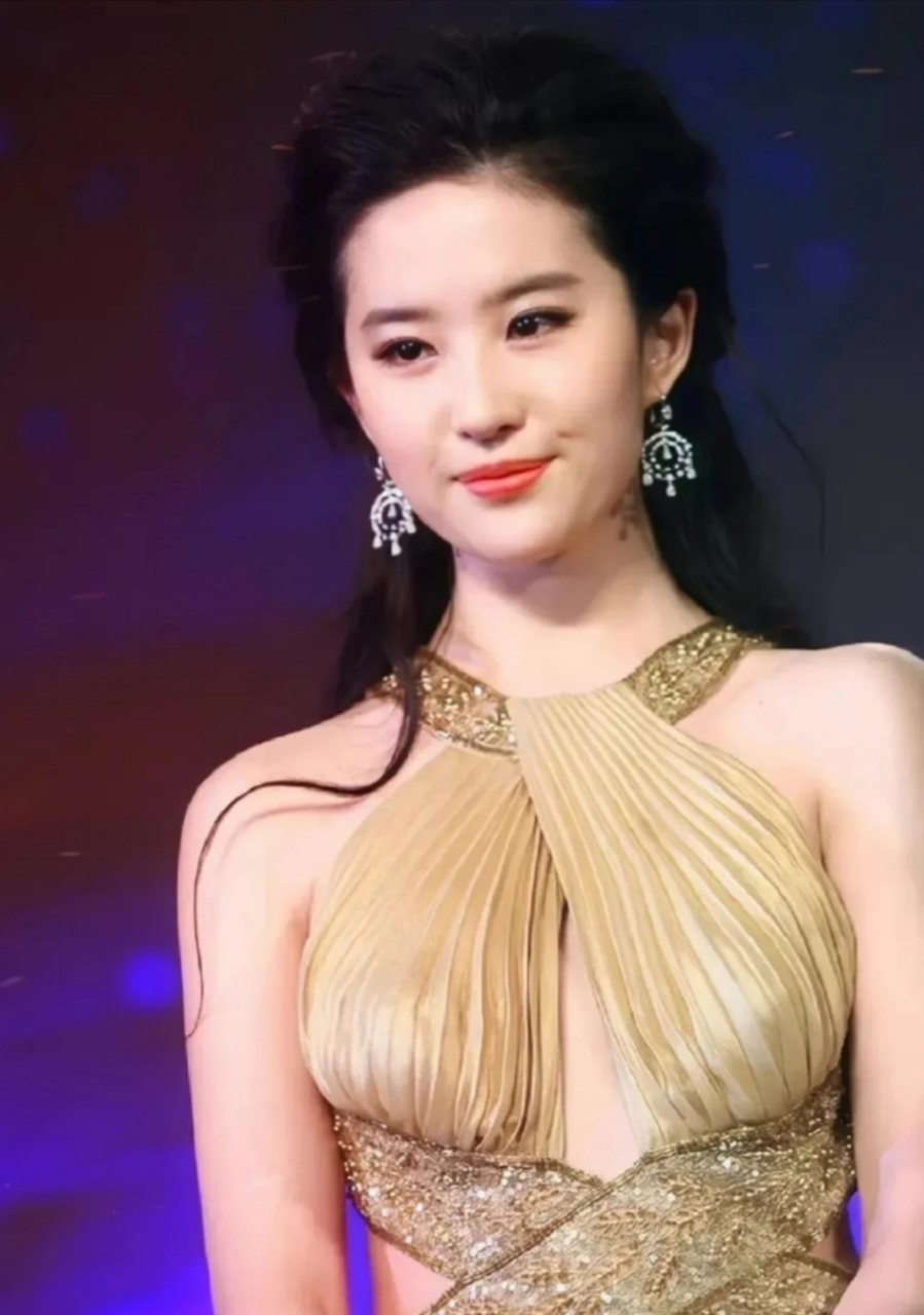 为什么刘亦菲不营销身材?