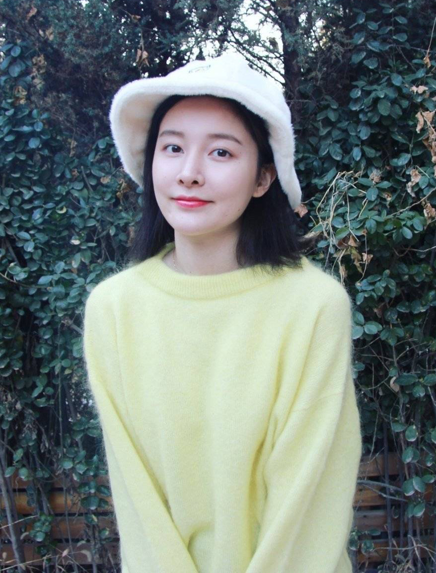 崔心心:清新淡雅,出尘脱俗