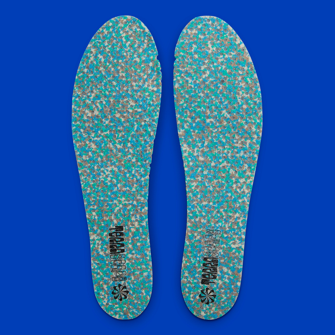 nike air max terrascape 90以"hyper royal"标志亮相