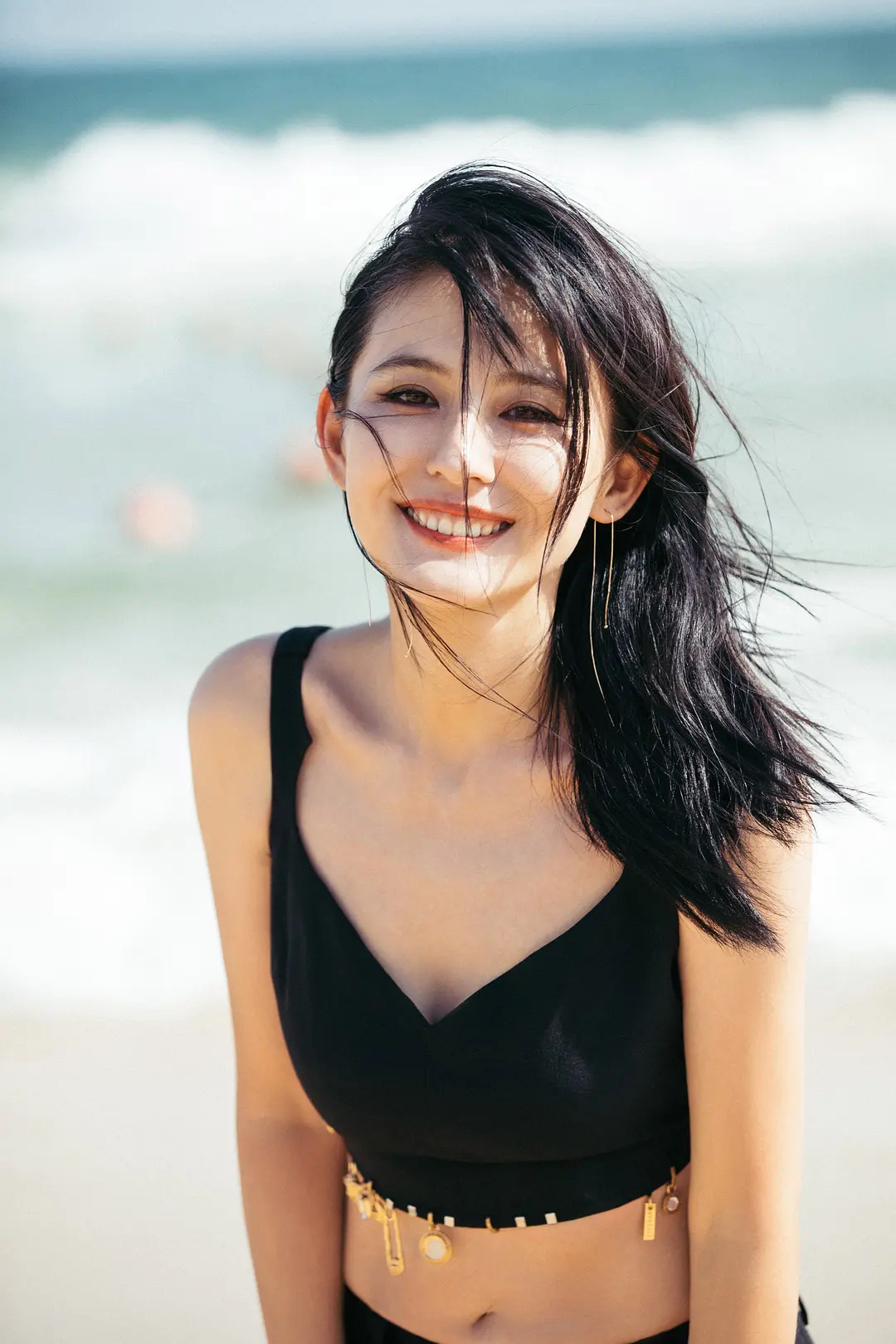 热依扎:内地新生代女演员,靠实力征服观众!
