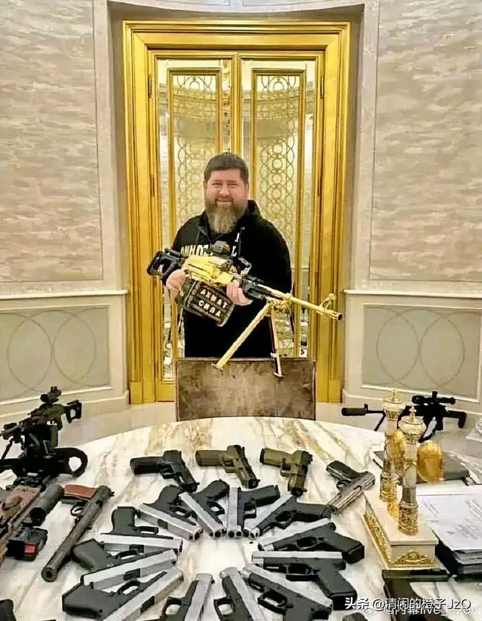 车臣总统90玩土金枪93小卡德罗夫是普大帝的忠诚卫士[给力][给力]