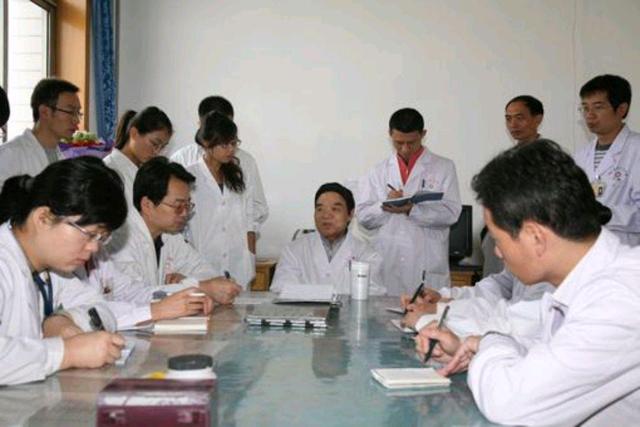 陕西名老中医杜雨茂,行医50余载,专治奇难病,人称"苍生大医"