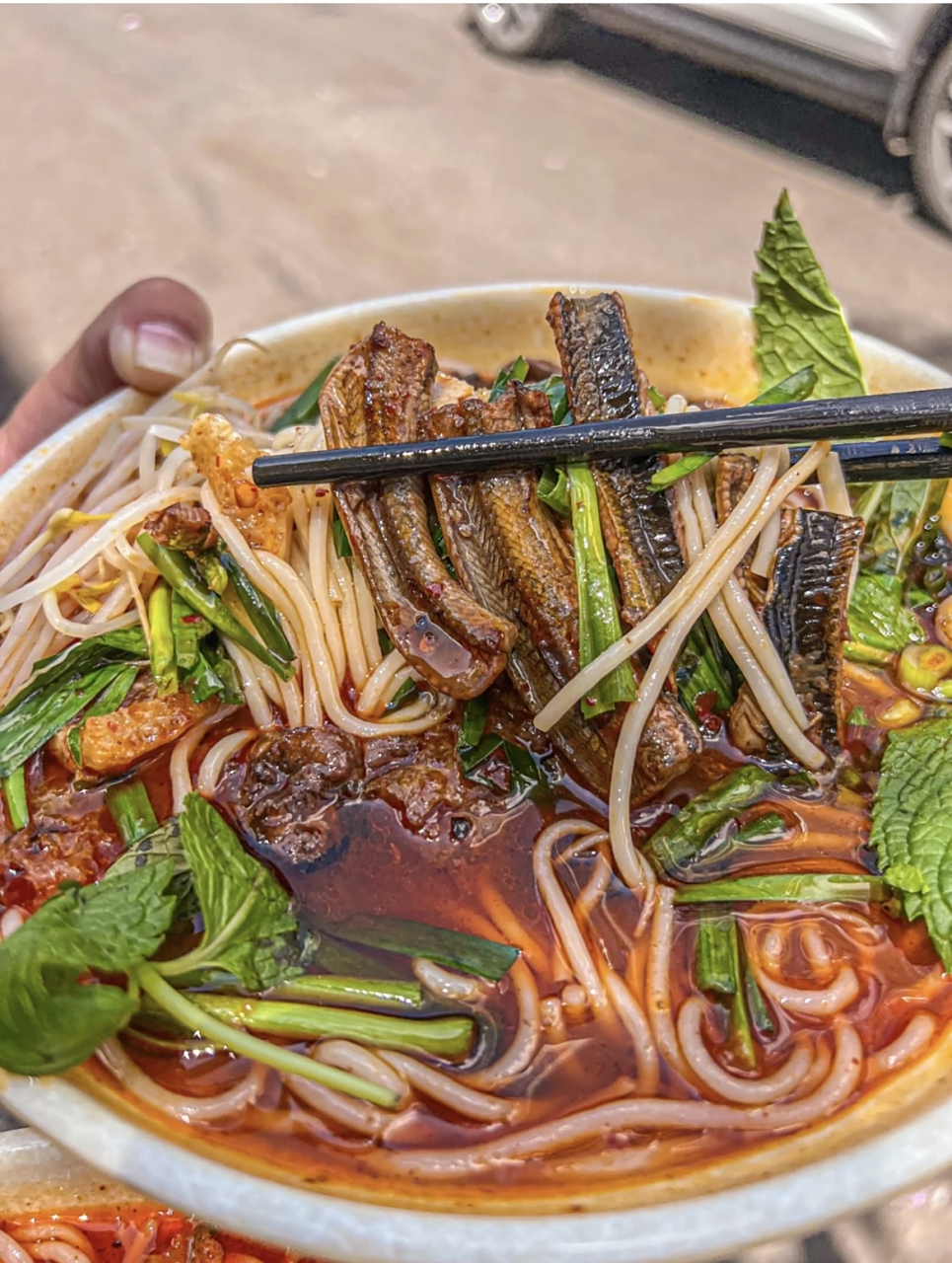 云南味|鳝鱼米线 q弹肉厚,麻辣鲜香,汤汁浓郁的鳝鱼米线也是云南人的