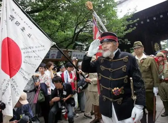 掩蓋侵華戰爭真相,供奉甲級戰犯,揭開日本靖國神社虛偽的面紗