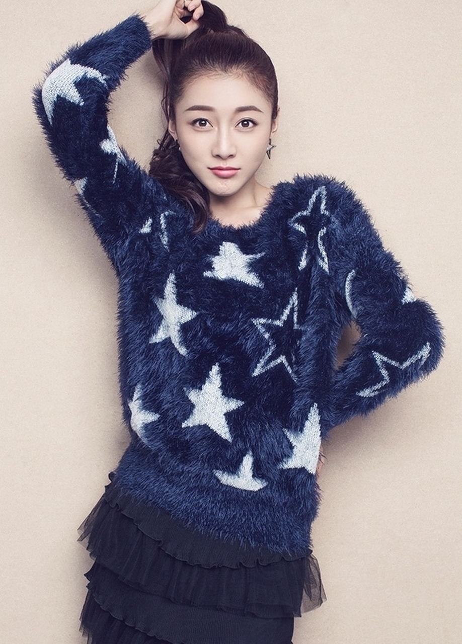 孙佳奇(charry qi),1992年2月10日出生于黑龙江省,中国内地影视女演员