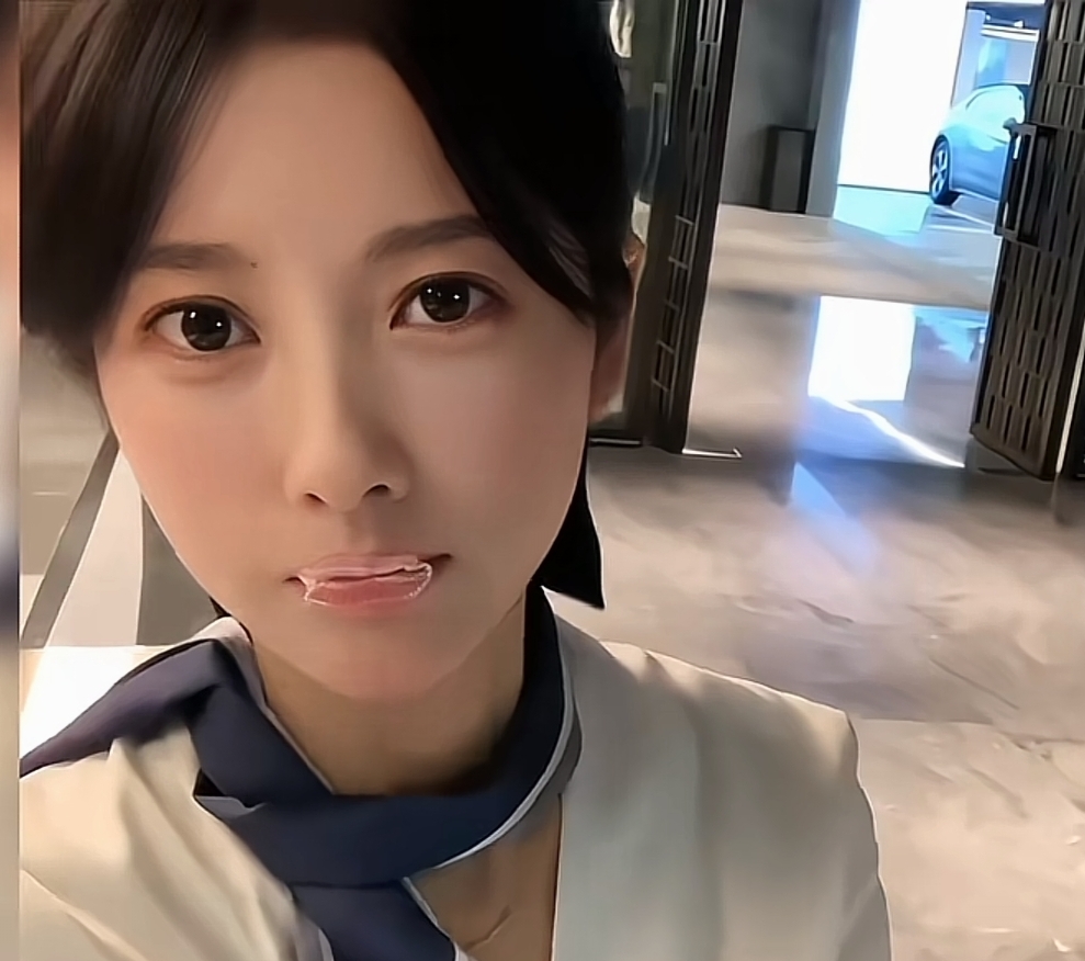 新晋女神!江苏售楼小姐姐小朱,职业装惊艳全网!