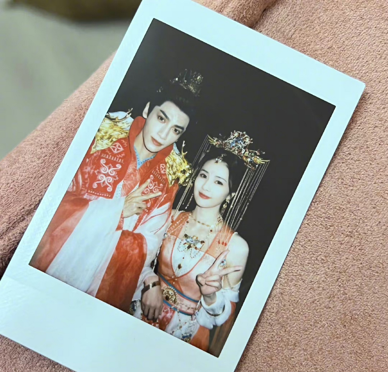 罗云熙 结婚照图片