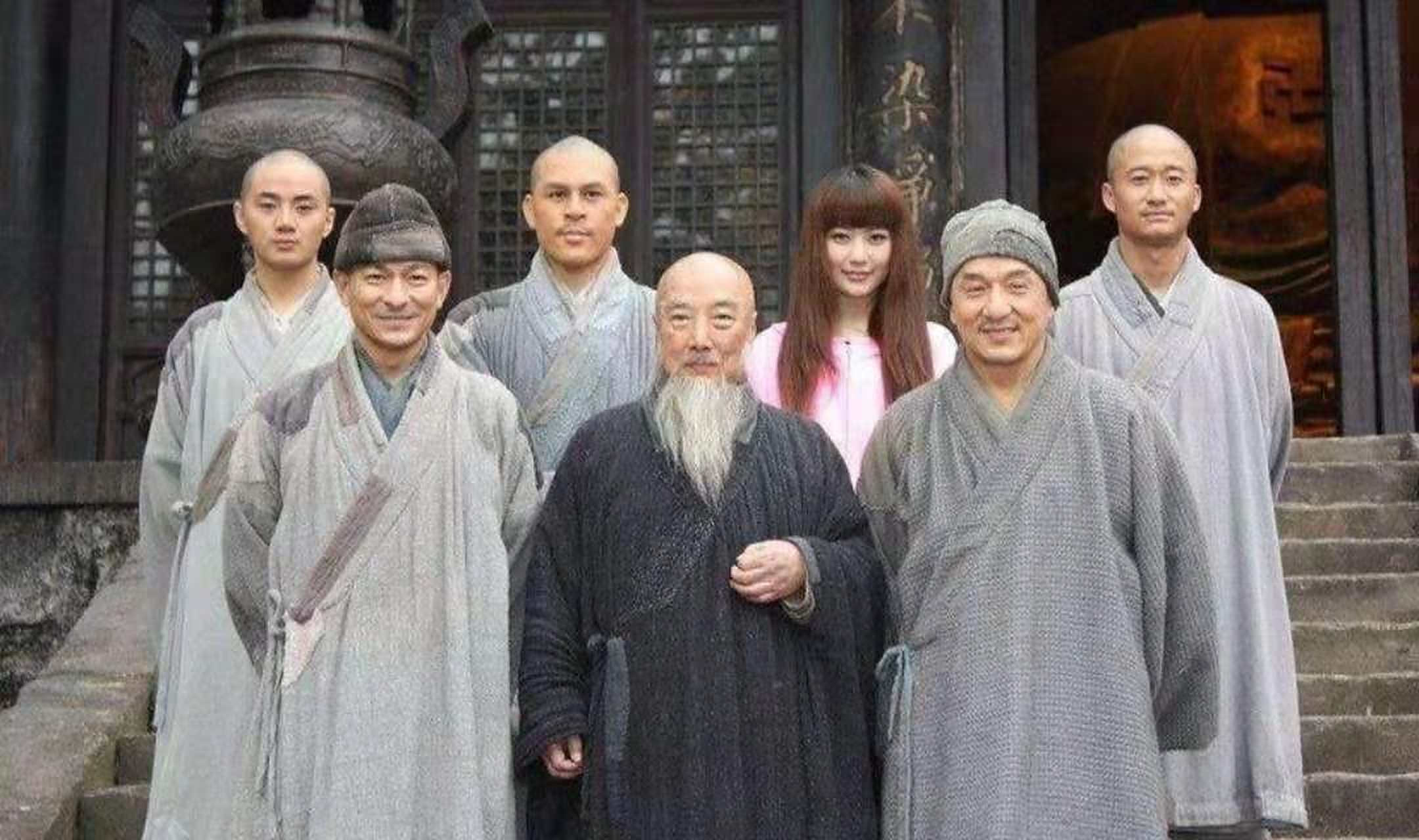 2011年,《新少林寺》上映,全球票房接近4亿,实际投资成本2亿,连成本都