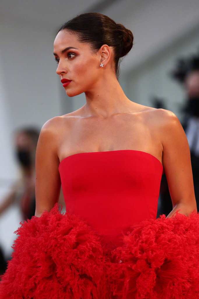 美女图——亚德里亚·霍纳